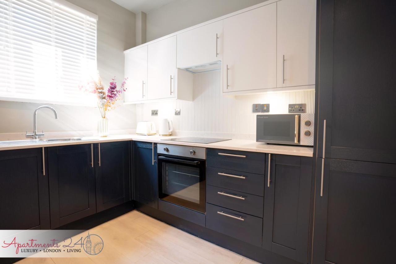 Beautiful Apartment In London Hounslow Esterno foto